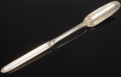 Lot 150 - A Scottish silver marrow scoop, by Robert Gray,...