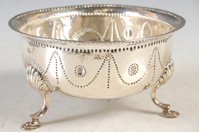 Lot 174 - A George III Irish silver sugar bowl, by...