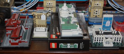 Lot 384 - A group of six Lego Architecture sets to...