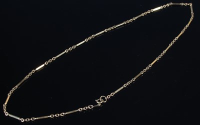 Lot 46 - A yellow metal necklace, tests as 9ct gold,...