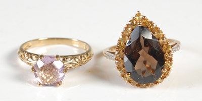 Lot 88A - A 9ct gold single stone amethyst coloured gem...