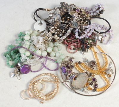 Lot 107 - A box of assorted costume jewellery necklaces.