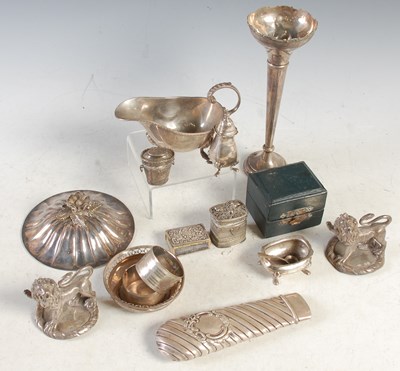 Lot 164 - A collection of assorted silver and white...
