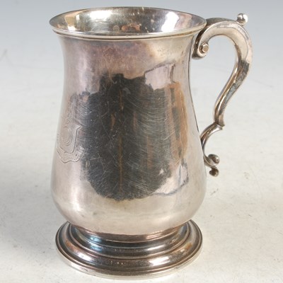 Lot 176 - A George III silver tankard, London 1768,...