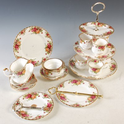 Lot 377 - An extensive Royal Albert Old Country Roses...
