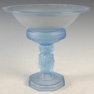 Lot 418 - An early 20th century clear and frosted blue...