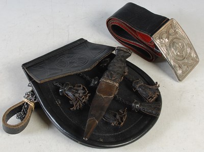 Lot 477 - An Edinburgh silver mounted Sgian Dubh;...