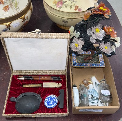 Lot 479 - A collection of Chinese objects to include a...