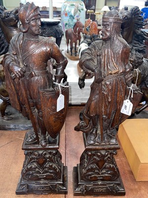 Lot 497 - A pair of carved oak figures, William Wallace...