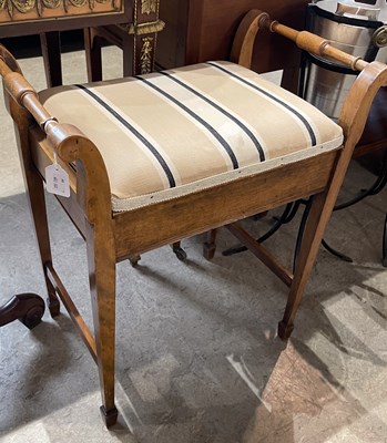 Lot 662 - An early 20th century mahogany piano stool...