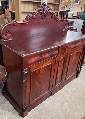Lot 675 - A 19th century mahogany chiffonier, the...