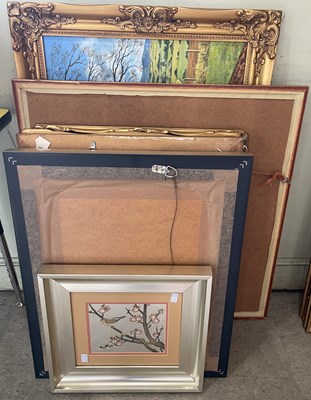 Lot 793 - A group of seven assorted decorative pictures...