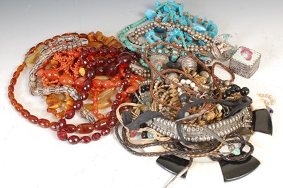 Lot 113D - A box of assorted costume jewellery, beads,...