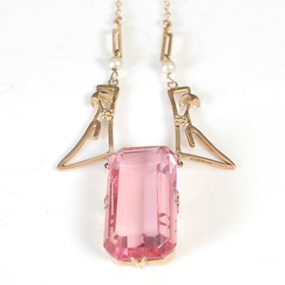 Lot 302A - An unusual Art Deco yellow metal pink paste...