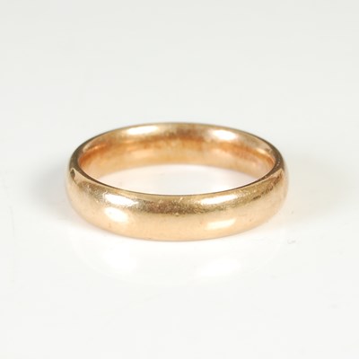 Lot 304K - An 18ct gold wedding ring, size O, 6.3 grams.
