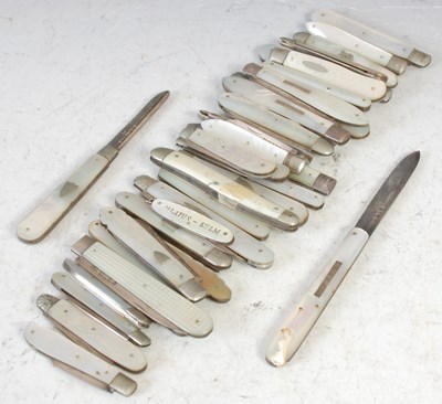 Lot 310 - A collection of thirty two assorted silver...