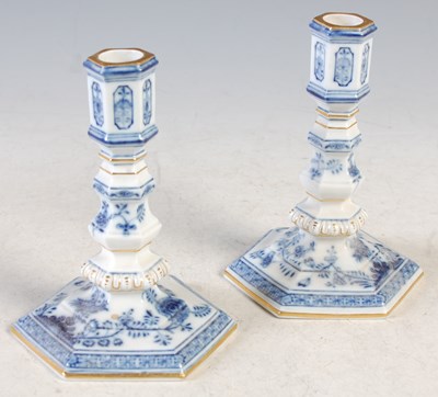 Lot 5 - A pair of Meissen porcelain blue and white...