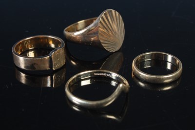 Lot 32 - Three assorted 9ct gold rings and a 19th...