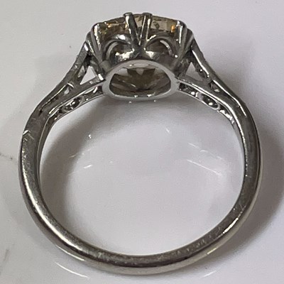 Lot 36 - A white metal diamond solitaire dress ring,...