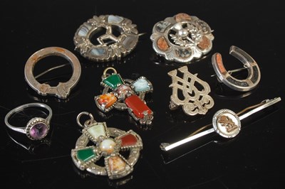 Lot 89 - Isle of Man Interest, a white metal and pebble...