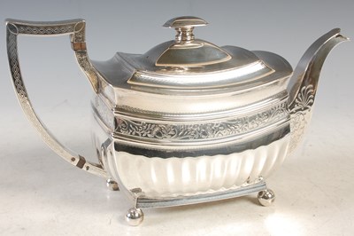Lot 106 - An antique Edinburgh silver teapot, makers...