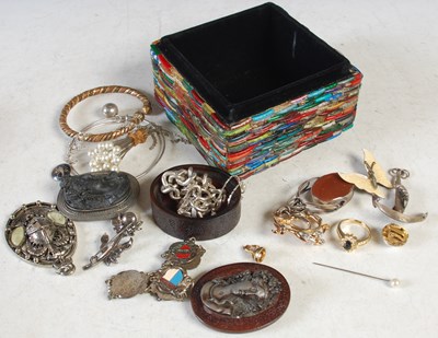 Lot 98 - A box of assorted costume jewellery to include...