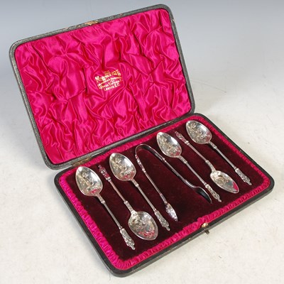 Lot 139 - A cased set of six Sheffield silver Apostle...