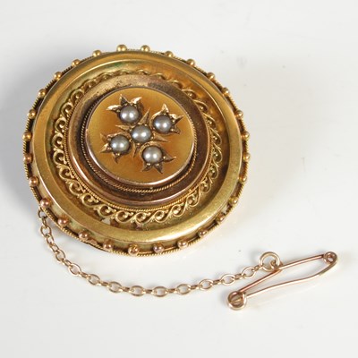 Lot 189 - A late 19th/ early 20th century yellow metal...