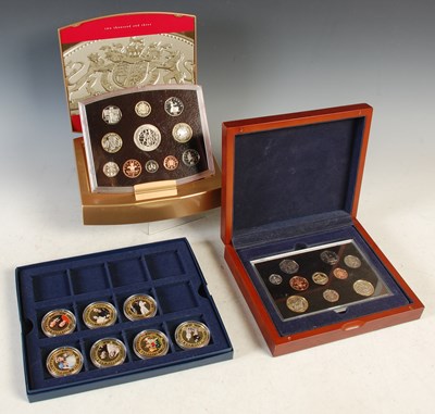 Lot 328 - A Royal Mint 2004 Proof coin collection in...