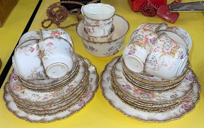 Lot 391 - A late 19th century floral decorated transfer...