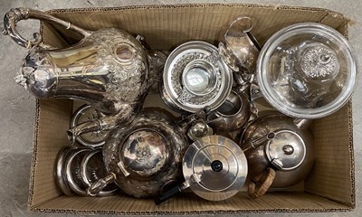Lot 514 - Box of assorted electroplated ware to include...