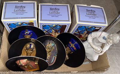 Lot 522 - Box of assorted items to include five Egypt...