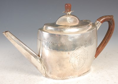 Lot 283 - A George III Scottish silver teapot, Edinburgh...