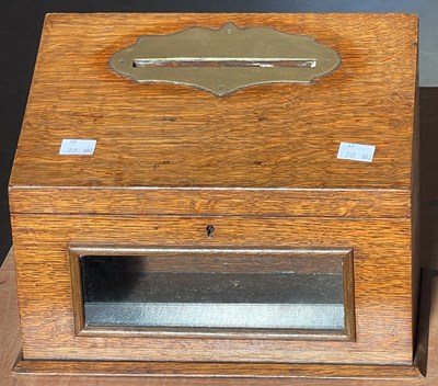 Lot 472 - A late 19th/early 20th century country house...