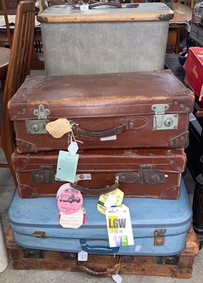 Lot 637 - A vintage blonde wood and brass mounted cabin...