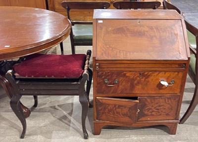 Lot 656 - A group of furniture to include a velvet...