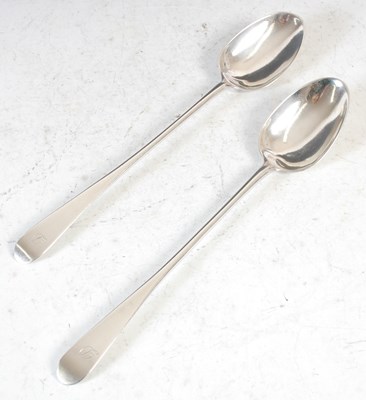 Lot 107 - A pair of Scottish provincial silver serving...