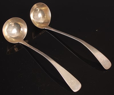 Lot 207 - A pair of Scottish provincial silver toddy...