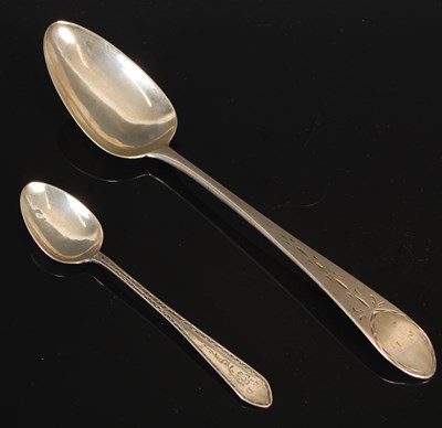 Lot 184 - An American 18th century silver tablespoon by...