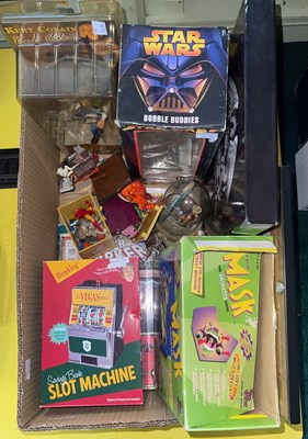 Lot 625 - A quantity of toy figurines to include a Kurt...