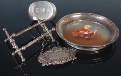 Lot 224 - A collection of silver to include a pair of...