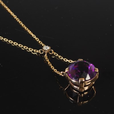 Lot 279 - A yellow metal amethyst and diamond set...