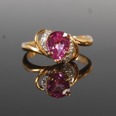 Lot 300 - An 18ct gold majestic pink sapphire and...