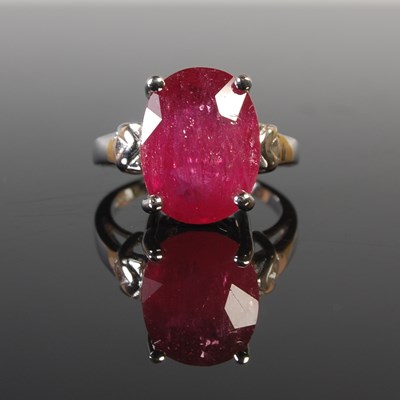 Lot 301 - An 18ct white gold Royal ruby single stone...