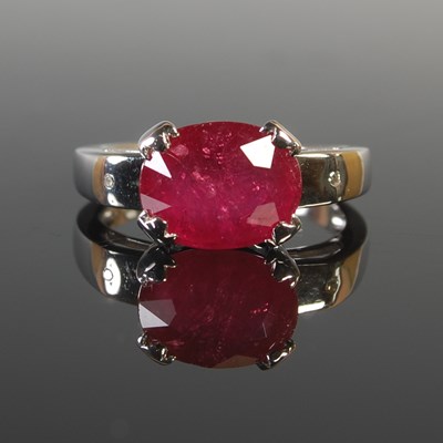 Lot 305 - An 18ct white gold Royal Ruby and diamond...