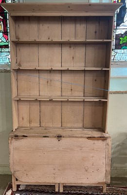 Lot 902 - A late 19th century/ early 20th century pine...