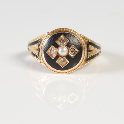 Lot 327 - A late 19th century 15ct gold, black enamel,...