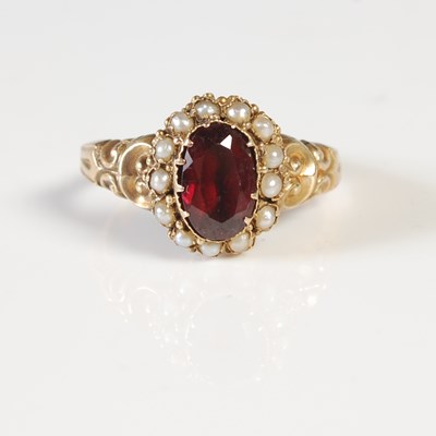 Lot 328 - A late 19th century 12ct gold, garnet and...