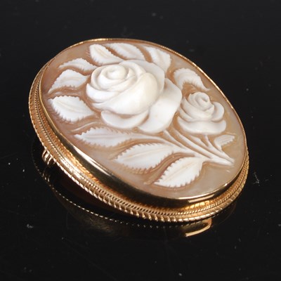Lot 467 - A 9ct gold mounted oval cameo brooch carved...