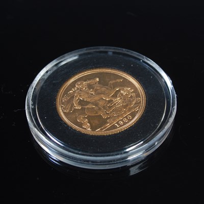 Lot 407 - An Elizabeth II gold sovereign, dated 1980.